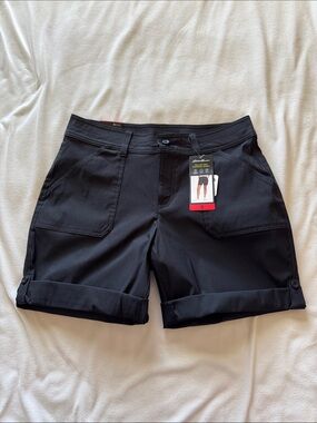 Eddie Bauer rolled hem Bermuda shorts
